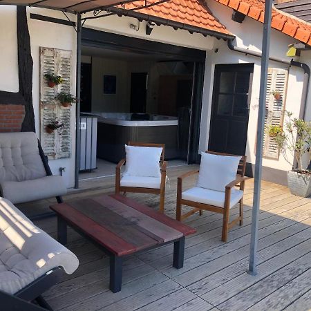 Gite Piscine Jacuzzi Privatises Clos Valentin Freulleville Exterior foto