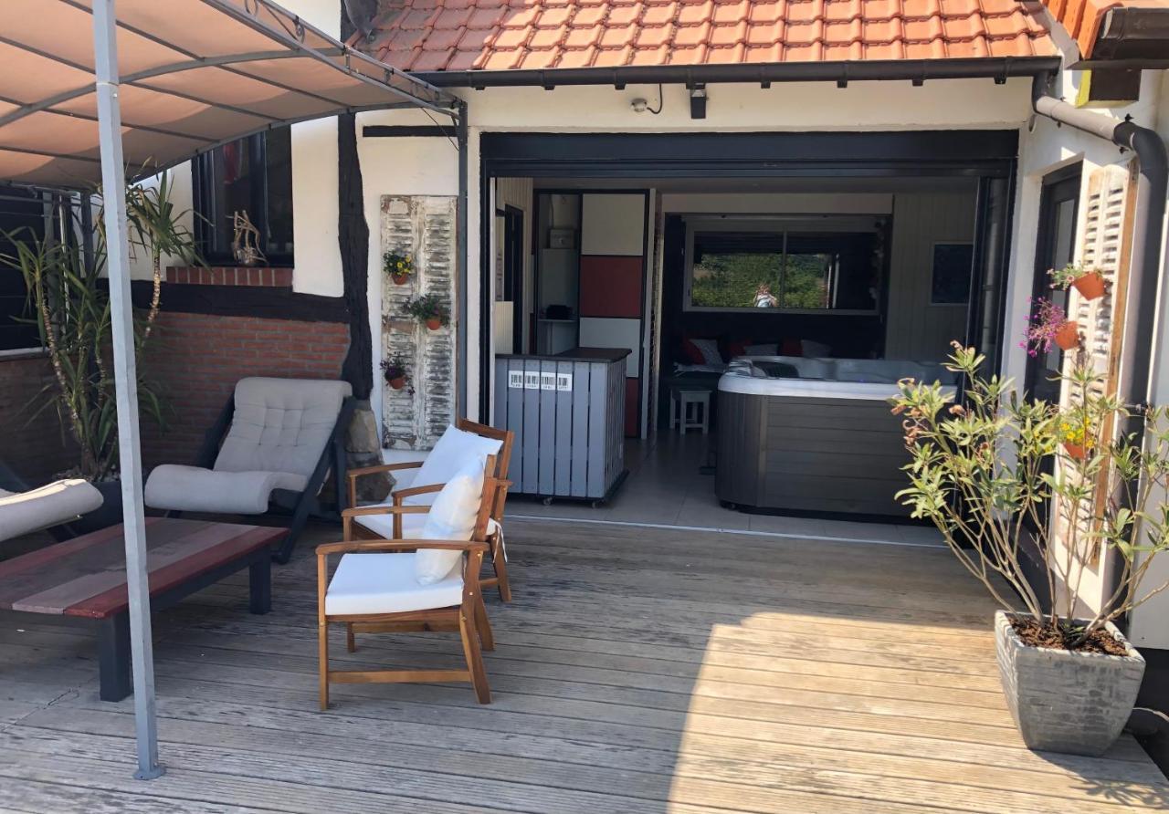 Gite Piscine Jacuzzi Privatises Clos Valentin Freulleville Exterior foto